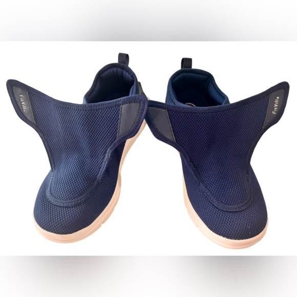 NWT Fitville 11EW Men’s Velcro Slip-on Loafers - Picture 4 of 8